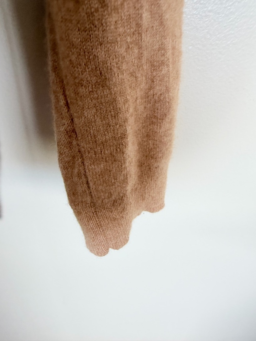 Charter Club 100% Cashmere V-Neck Sweater in Camel Women’s 1X - Picture 7 of 11